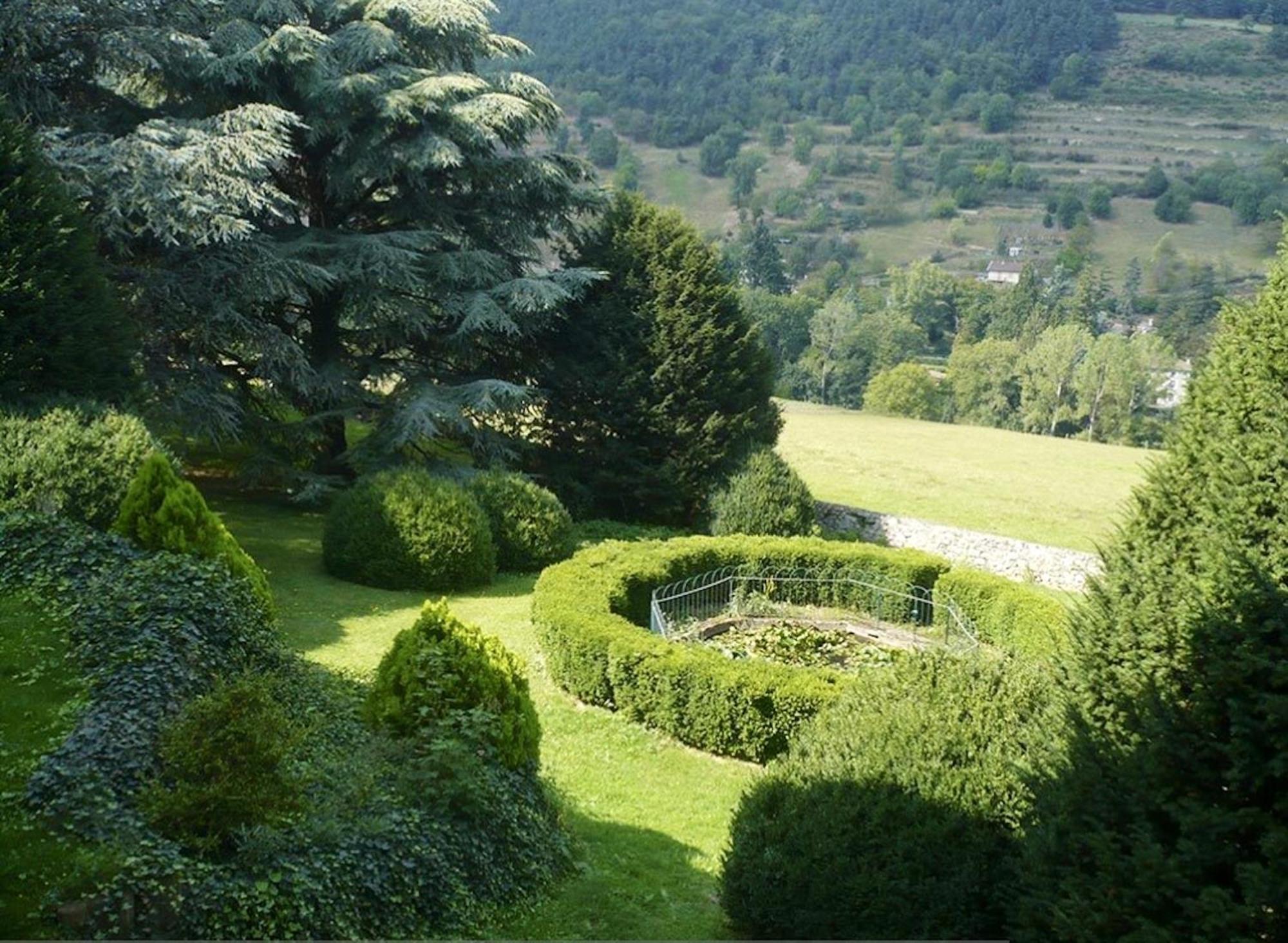 Manoir Majestueux A Satillieu Avec Piscine Privee 外观 照片
